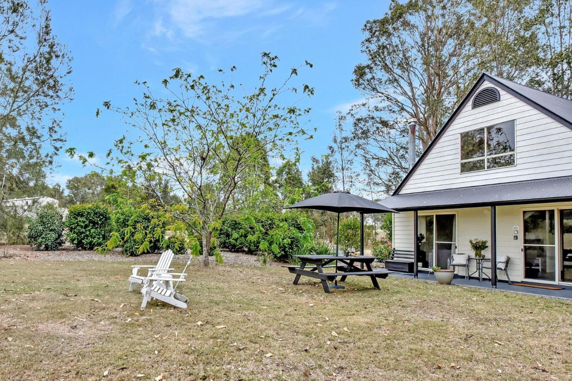 Bracken Ridge Vineyard The Entire Estate Rothbury ภายนอก รูปภาพ